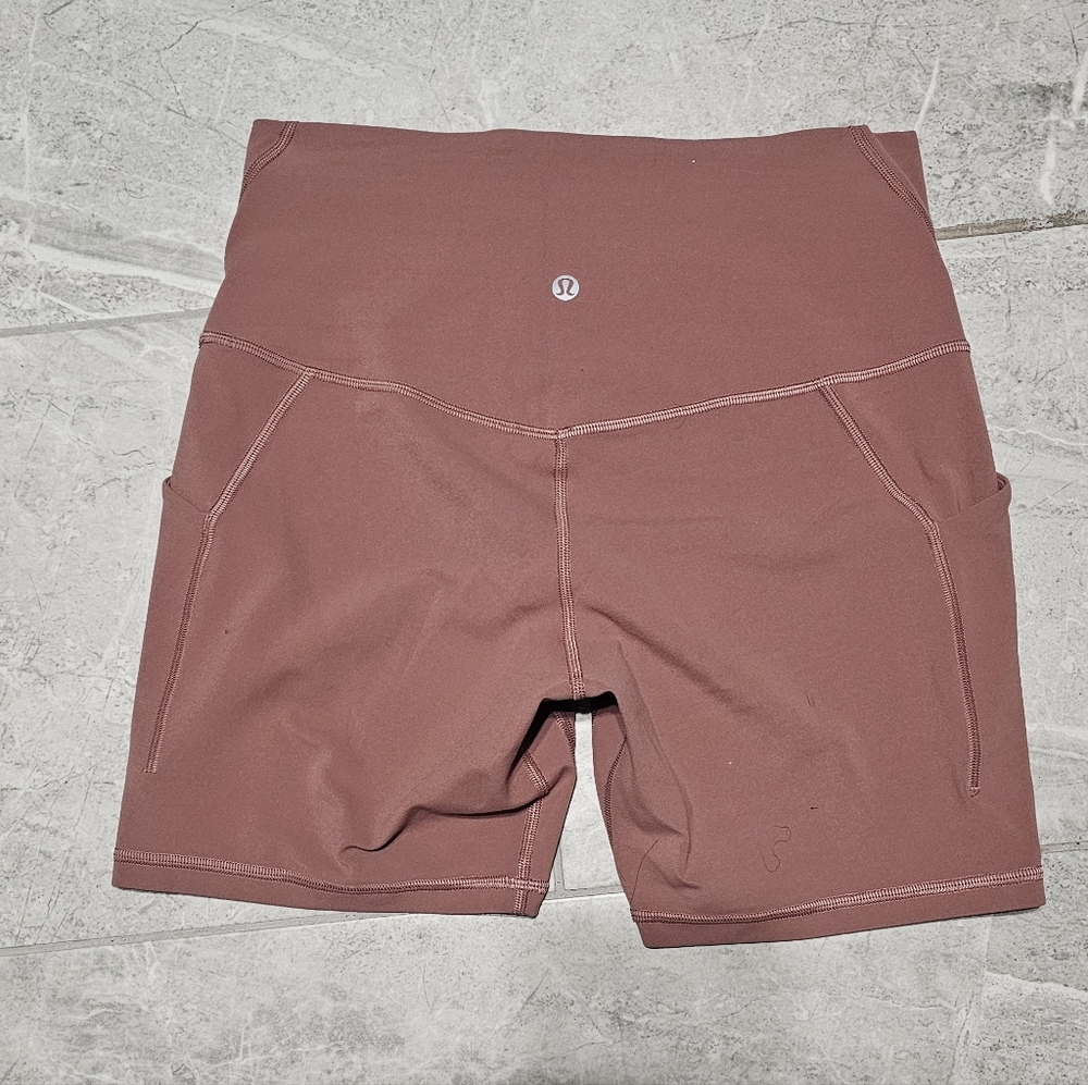 lululemon athletica Women's Dusty Rose/Mauve Bike Shorts